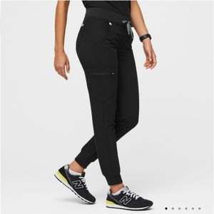 Figs Zamora Joggers 2.0 in Black